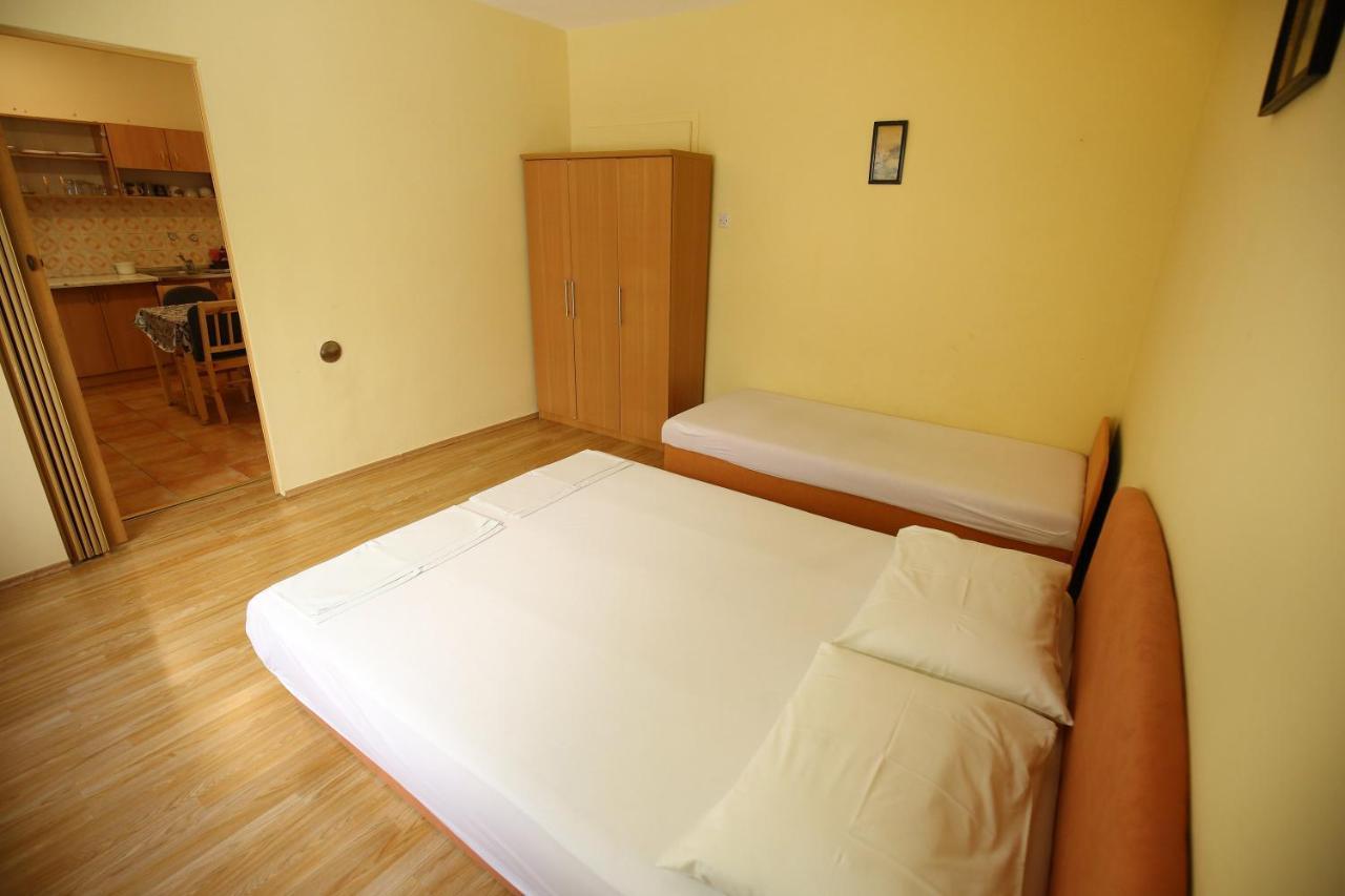 Apartmani Buca Biograd Na Moru Eksteriør bilde